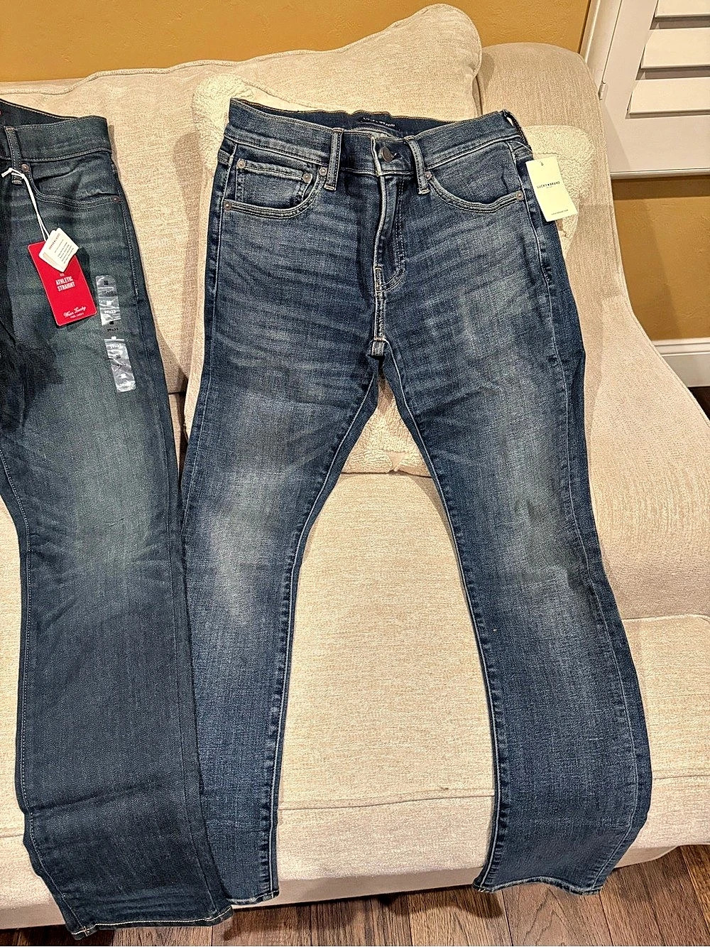 Lucky Brand Mens 50410 Athletic Straight Jeans Dark Blue / 2 jeans size 29x 32